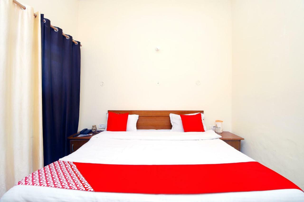 Oyo 8670 Hotel Usha Palace Mussoorie Esterno foto